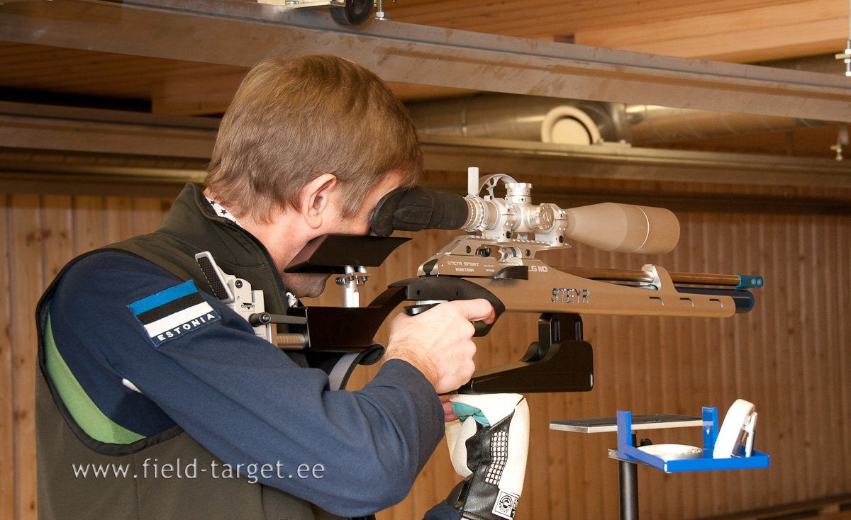 0028   Kaidu on taiendanud oma varustust ning votnud sisse kindla asendi    Steyr LG110 FT, March X Tactical 8 80x56